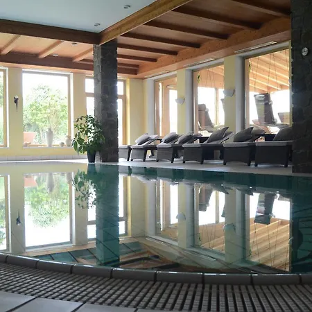 מלון Wellness- & Wohlfuhlhotel St. Gunther 4*
