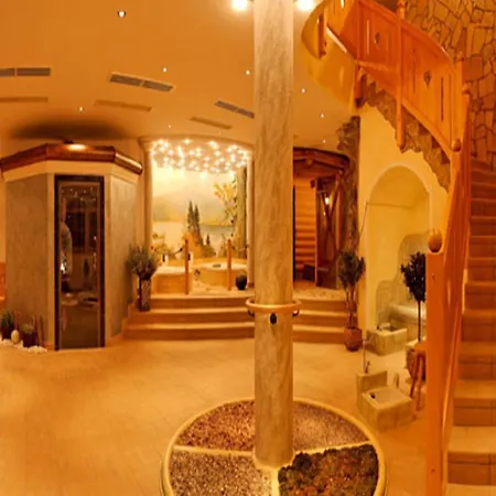 מלון Wellness- & Wohlfuhlhotel St. Gunther