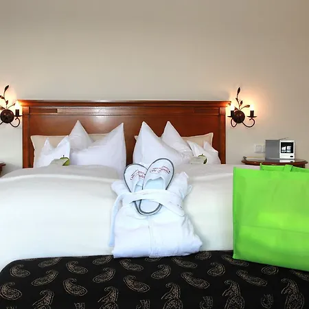 מלון Wellness- & Wohlfuhlhotel St. Gunther