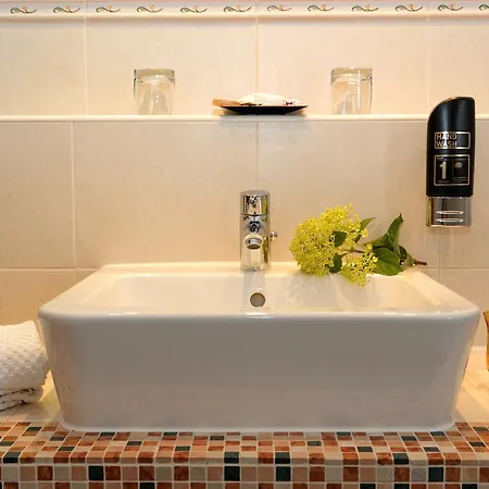 מלון Wellness- & Wohlfuhlhotel St. Gunther