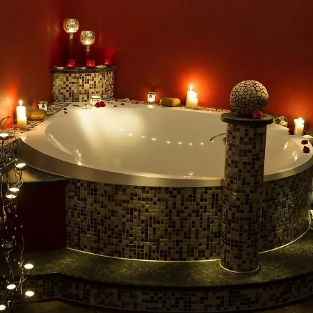 Wellness- & Wohlfuhlhotel St. Gunther מלון 4*