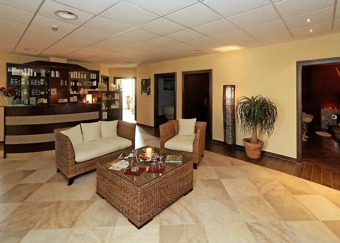 Wellness- & Wohlfuhlhotel St. Gunther 4*